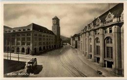 St. Gallen - Bahnhof Mit Tram - Saint-Gall