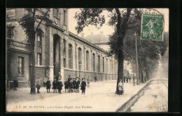 CPA Saint-Denis, Le Cours Ragot, Les Ecoles  - Saint Denis