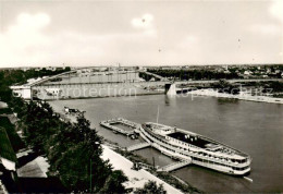 73828724 Szeged HU Theissufer Mit Dem Hotel Am Schiff Szoeke Tisza  - Ungheria