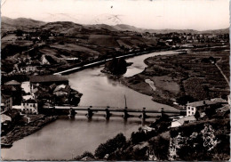 29-4-2024 (3 Z 25 France (posted 1952 To Switzerland) Pont De Béhobie (b/w) - Puentes