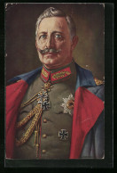 Künstler-AK Kaiser Wilhelm II. In Uniform Und Blauem Mantel  - Königshäuser