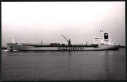 Fotografie Tankschiff Stolt Norness Bei Hafeneinfahrt  - Schiffe