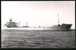 Fotografie Tankschiff Samuel B. Mosher Lichtet Den Anker  - Schiffe