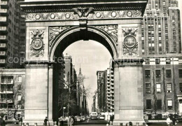 73590459 New_York_City Fifth Avenue Arch Of Triumph In Washington Square - Altri & Non Classificati