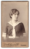 Fotografie Georg Mellquist & Co., Örebro, Bürgerliche Junge Dame Im Matrosenkleid  - Anonymous Persons