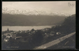 AK Vossevangen, Ortsansicht Vor Bergkette  - Norvegia