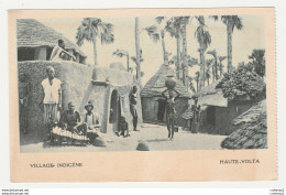 HAUTE VOLTA Village Indigène Musiciens Et Femme Aux Seins Nus Porteuse D'eau En 1931 Burkina Faso VOIR DOS - Burkina Faso