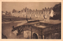 77-FONTAINEBLEAU-N°3788-A/0223 - Fontainebleau