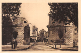 13-ARLES-N° 4430-G/0157 - Arles