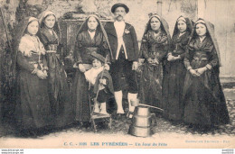 LES PYRENEES UN JOUR DE FETE - Personaggi