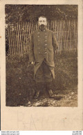 CARTE PHOTO NON IDENTIFIEE REPRESENTANT UN SOLDAT EN VAREUSE AVEC DE GROSSE MOUSTACHE - Da Identificare