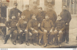 CARTE PHOTO NON IDENTIFIEE REPRESENTANT DES SOLDATS DU 1er REGIMENT D'ARTILLERIE A PIED - Zu Identifizieren