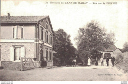 10 ENVIRONS DU CAMP DE MAILLY UNE RUE DE POIVRES - Sonstige & Ohne Zuordnung