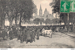 14 CAEN LA PLACE DU PARC UN JOUR DE FOIRE - Caen