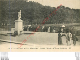 77.  Château De FONTAINEBLEAU .  La Cour D'Ulysse . L'Etang Des Carpes . - Fontainebleau