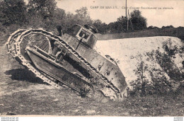 10 CAMP DE MAILLY CHAR D'ASSAUT FRANCHISSANT UN OBSTACLE - Equipment