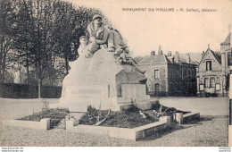 76 MONUMENT DU HOULME - Oorlogsmonumenten