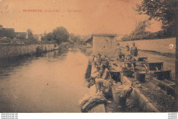 21 MIREBEAU LE LAVOIR ANIMEE LAVANDIERES - Mirebeau