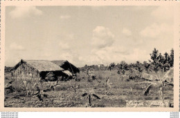 PHOTO ORIGINALE DE 14 X 9 CMS ANNEES 30/40 REPRESENTANT SAIGON VIETNAM INDOCHINE PAILLOTE - Orte