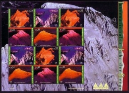 UNO WIEN MI-NR. 363-366 POSTFRISCH(MINT) KLEINBOGEN JAHR DER BERGE 2002 MOUNT EVEREST RAKAPOSHI - Sonstige & Ohne Zuordnung