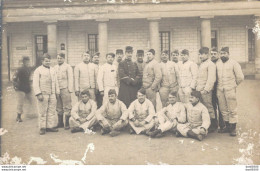 CARTE PHOTO NON IDENTIFIEE REPRESENTANT UN GROUPE DE SOLDATS - Te Identificeren