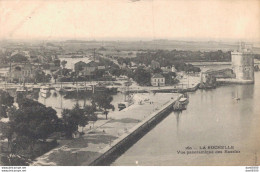 17 LA ROCHELLE VUE PANORAMIQUE DES BASSINS - La Rochelle