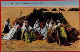 Campement De Nomades Au Désert. - Afrique