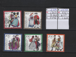 PRIX F. Obl 1589 A 1593 YT 1757 A 1761 MIC B758 A B772 SCO 2598 A 2602 GIB Costumes Régionaux 1994 75/11 - Gebraucht