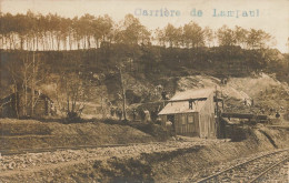 Lampaul * Carte Photo * Carrière Mine * Ouvriers * Thème Carrières Mines Rails Ligne Chemin De Fer Cabane - Lampaul-Guimiliau