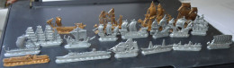 Vintage 18 Bateaux Figurines La Maison Du Café - Sonstige & Ohne Zuordnung