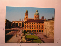 Muenchen - Munchen - Odeonsplatz Mit Theatinerkirche Und Feldherrnhalle - München