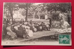 88 - VITTEL - LE GUIGNOL DANS LE PARC - Vittel