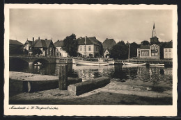 AK Neustadt / Holstein, Hafenbrücke Mit Booten  - Neustadt (Holstein)