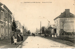 72. CPA - CHATEAU DU LOIR - Avenue De La Gare - Boucherie Grigné - 1909 - - Chateau Du Loir