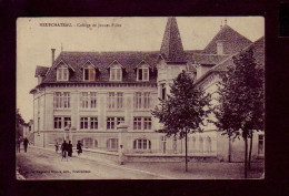 88 - NEUFCHATEAU - COLLEGE DE JEUNES FILLES - ANIMÉE -  - Neufchateau