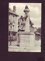 78 - MANTES-la-JOLIE - MONUMENT ELEVE A LA RÉPUBLIQUE -  - Mantes La Jolie