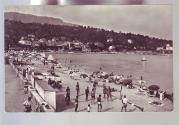 83 - LE LAVANDOU - VUE GÉNÉRALE DE LA PLAGE - ANIMÉE -  - Le Lavandou