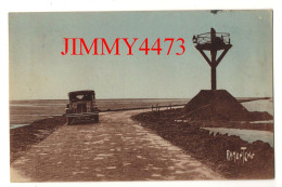 CPA - La Passe Du GOIS, Reliant L' Ile De Noirmoutier à Beauvoir-sur-Mer ( Vieille Voiture, Refuge )  - RamunTcho - Ile De Noirmoutier