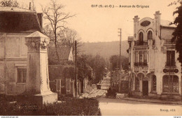 91. CPA - GIF SUR YVETTE - Avenue De Grignon - Monument Aux Morts -  épicerie - - Gif Sur Yvette