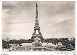 3 Cartesde Paris , La Tour Eiffel - Eiffelturm