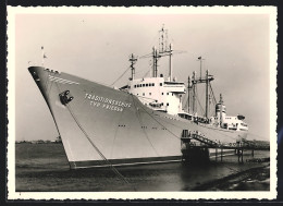 AK Warnemünde, Traditionsschiff Typ Frieden  - Paquebots