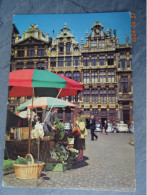 GROTE MARKT - Piazze