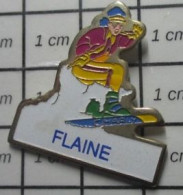 712B Pin's Pins / Beau Et Rare / THEME : VILLES / STATION SKI FLAINE SKIEUR - Ciudades