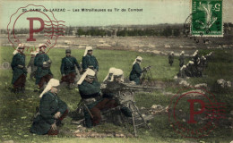 CAMP DU LARZAC - Les Mitrailleuses Au Tir De Combat. MILITAR. MILITAIRE. - Caserme