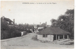 10 - VOSNON - Le Lavoir Et La Rue Des Vignes - Autres & Non Classés