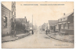 Cpa...Englefontaine...(nord)...chaussée Vers La Route Nationale...1939...animée... - Sonstige & Ohne Zuordnung