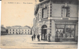 28 - CLOYES - Place Gambetta - Animée - Magasin Galeries Du Loir - Cloyes-sur-le-Loir