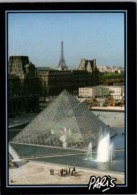 PARIS. - La Pyramide  Du Louvre .    Non Circulée - Louvre