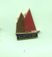 Rare Pins Bateau Voilier Sardinier Ab540 - Barcos