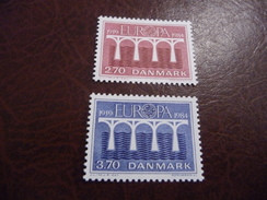 TIMBRES   DANEMARK   EUROPA   1984   N  809 / 810   COTE   4,60  EUROS   NEUFS  LUXE** - 1984